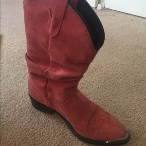 Pink suede Cowgirl boots